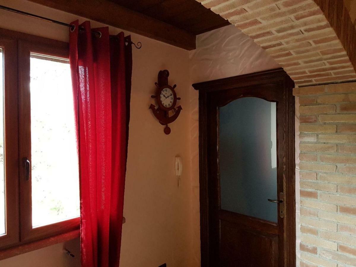 Casa Vacanza Il Mandorlo Domusnovas المظهر الخارجي الصورة