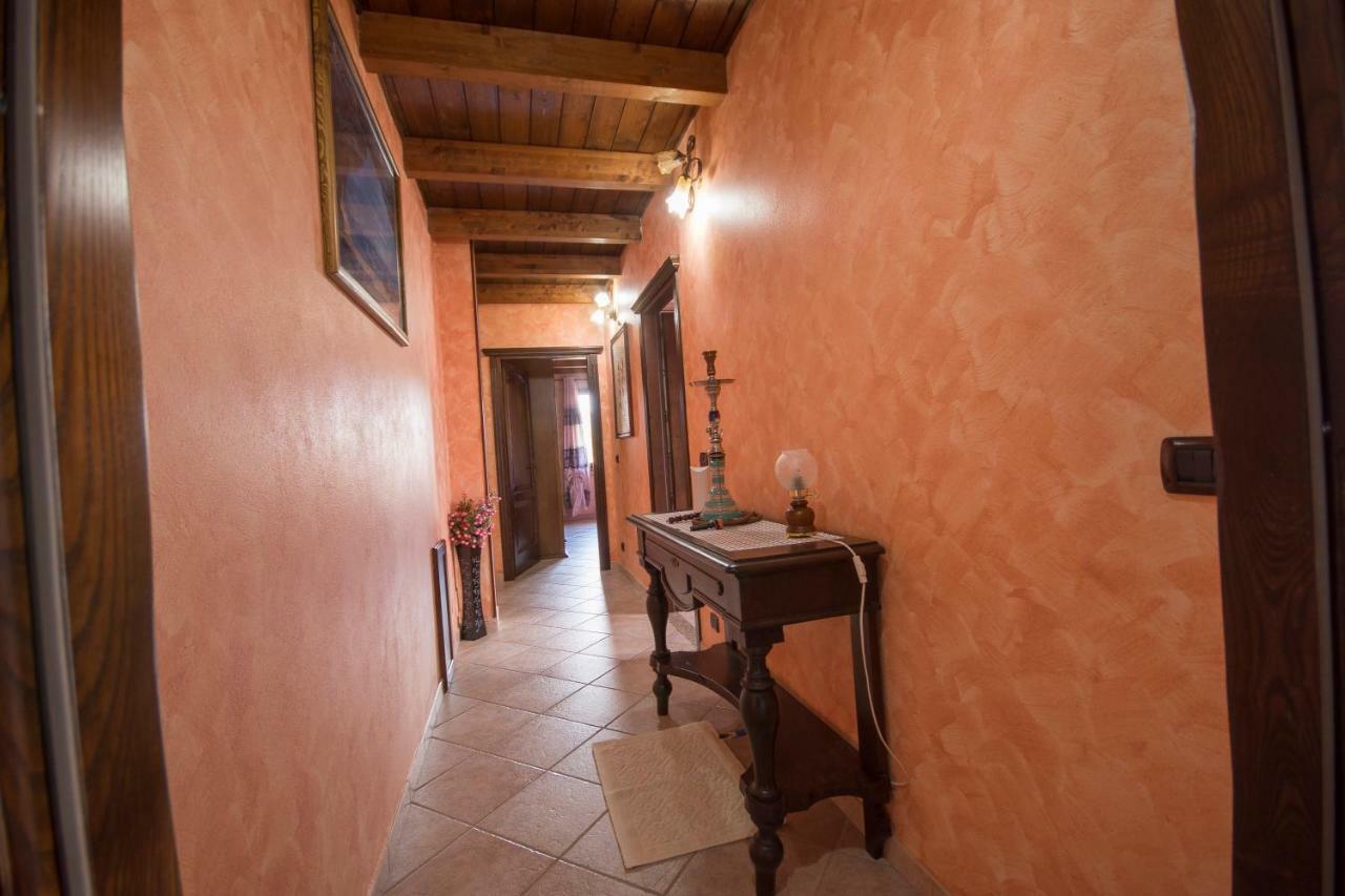 Casa Vacanza Il Mandorlo Domusnovas المظهر الخارجي الصورة