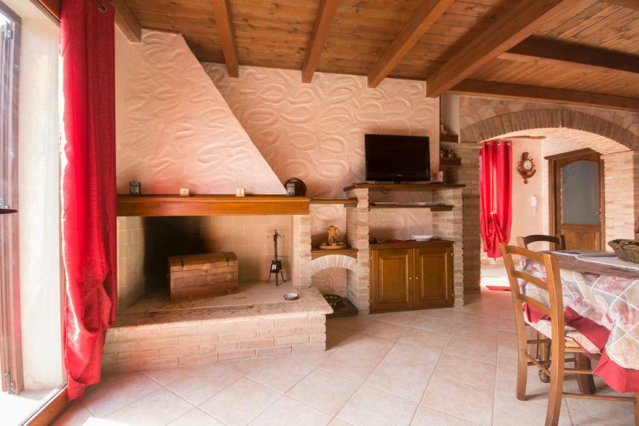 Casa Vacanza Il Mandorlo Domusnovas المظهر الخارجي الصورة