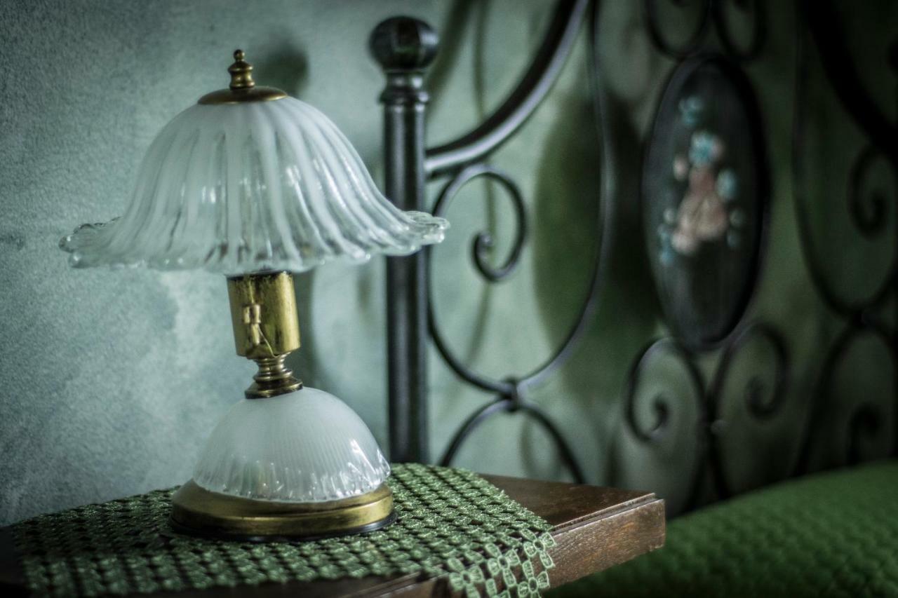 Casa Vacanza Il Mandorlo Domusnovas المظهر الخارجي الصورة
